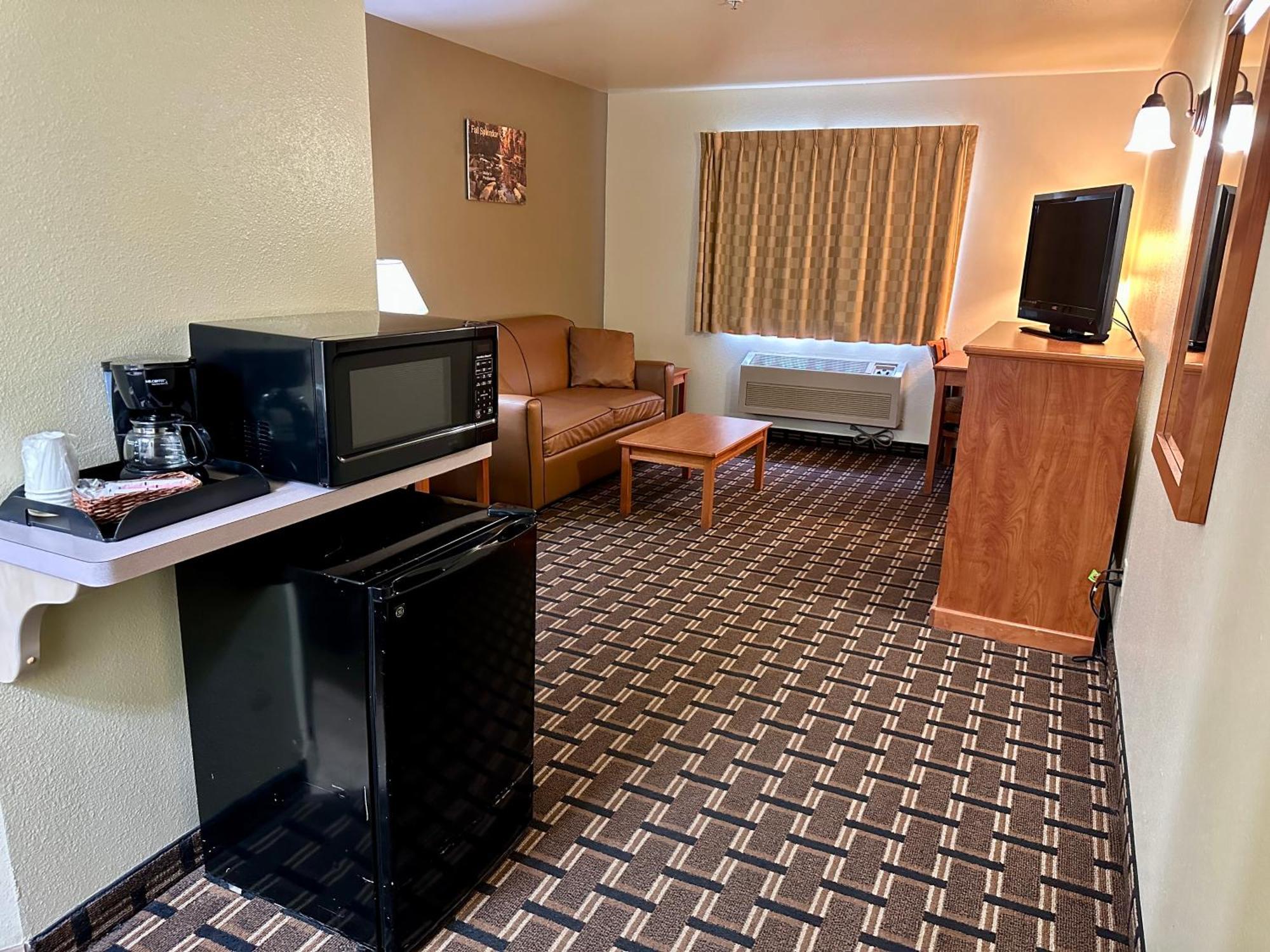 Fairbridge Inn & Suites Kellogg Exterior photo
