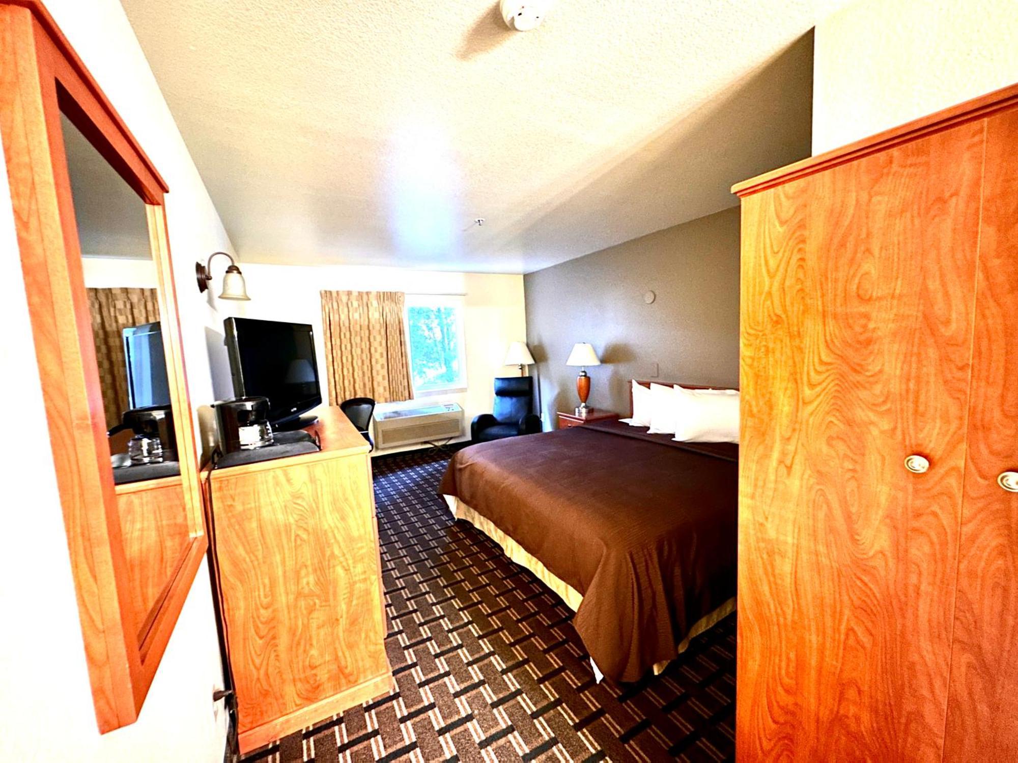 Fairbridge Inn & Suites Kellogg Exterior photo